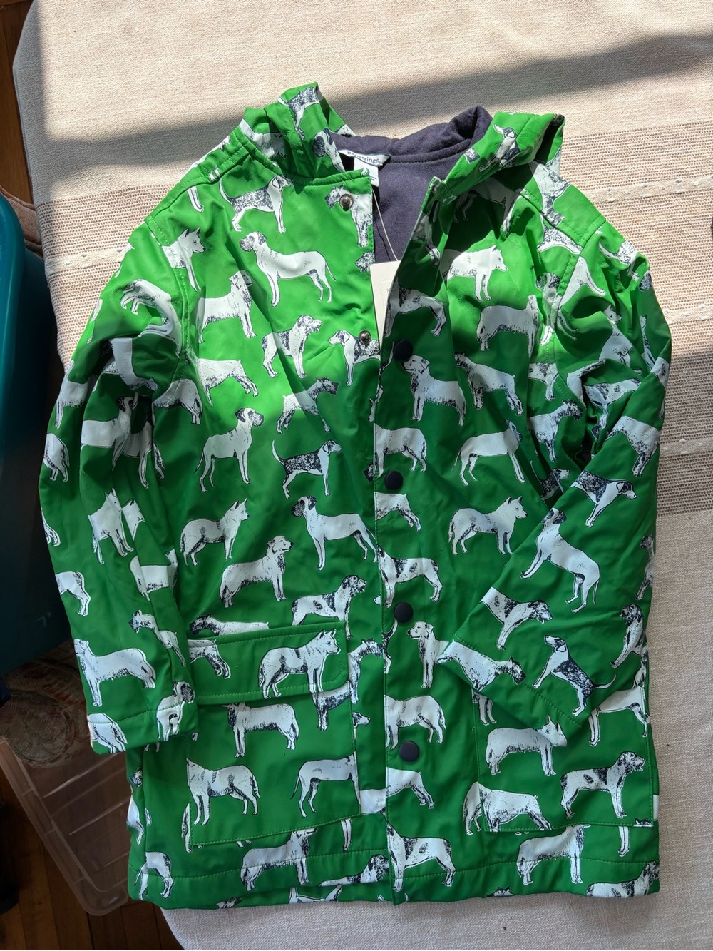 Hartstrings Boys lined dog pattern rain coat. NWT ! Size 5/6
